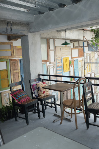 Warung Babi Tong — restaurants